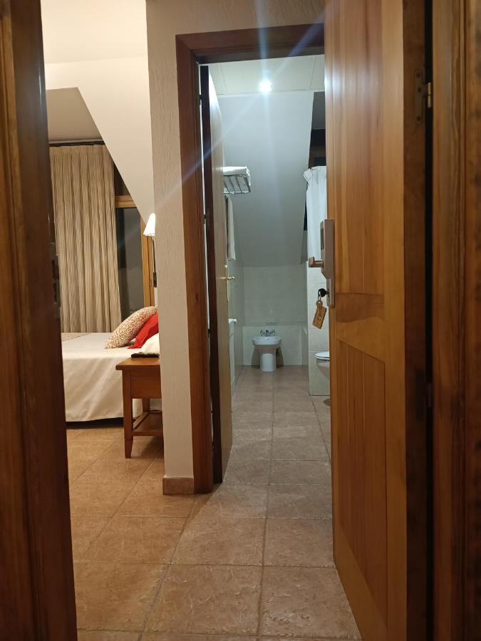 Hostal Decerca Prádena Zimmer foto